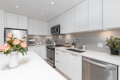 Photo 6 at 414 - 2382 Atkins Avenue, Central Pt Coquitlam, Port Coquitlam