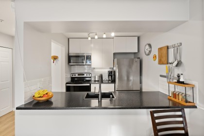 Photo 18 at 308 - 2435 Welcher Avenue, Central Pt Coquitlam, Port Coquitlam