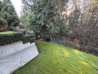 Photo 4 at 12411 Klassen Place, Northwest Maple Ridge, Maple Ridge