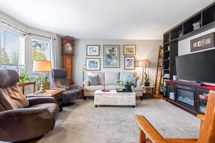 Photo 7 at 50 - 12296 224th Street, East Central, Maple Ridge