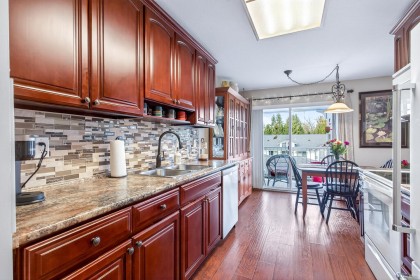 Photo 14 at 50 - 12296 224th Street, East Central, Maple Ridge