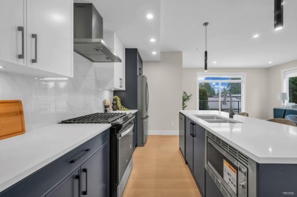 Photo 16 at 4 - 11384 207 Street, Southwest Maple Ridge, Maple Ridge