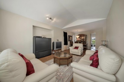 Photo 4 at 23860 118 Avenue, Cottonwood MR, Maple Ridge