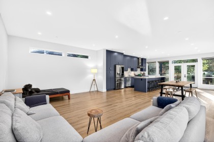 Photo 4 at 24025 Fern Crescent, Silver Valley, Maple Ridge