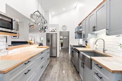 Photo 12 at 19610 117a Avenue, South Meadows, Pitt Meadows