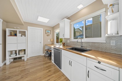 Photo 2 at 124 - 11255 Harrison Street, East Central, Maple Ridge