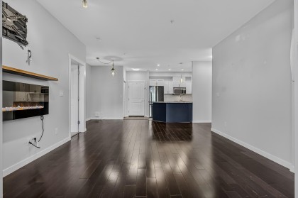 Photo 2 at 114 - 2336 Whyte Avenue, Central Pt Coquitlam, Port Coquitlam