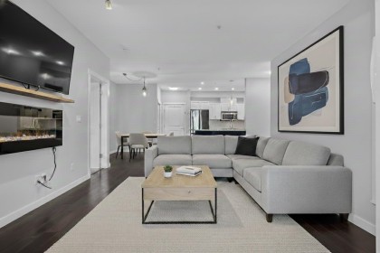 Photo 1 at 114 - 2336 Whyte Avenue, Central Pt Coquitlam, Port Coquitlam