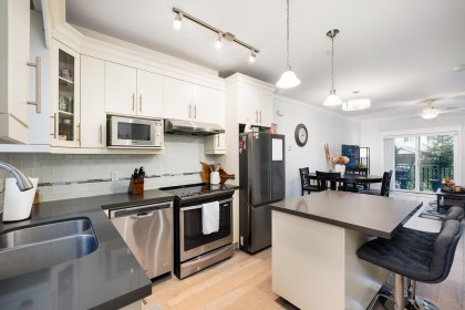 Photo 5 at 105 - 3488 Sefton Street, Glenwood PQ, Port Coquitlam