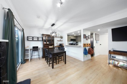 Photo 8 at 16 - 21550 Cherrington Avenue, West Central, Maple Ridge