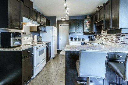 Photo 15 at 201 - 22722 Lougheed Highway, East Central, Maple Ridge