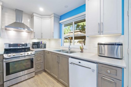 Photo 12 at 19379 Cusick Crescent, Mid Meadows, Pitt Meadows