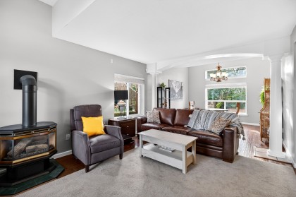 Photo 8 at 23854 Zeron Avenue, Albion, Maple Ridge