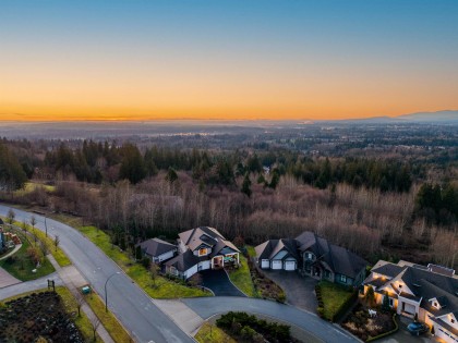 Photo 10 at 10875 Carmichael Street, Thornhill MR, Maple Ridge