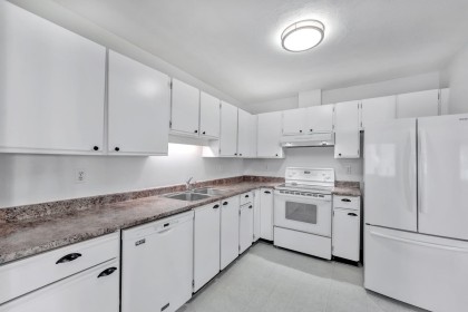 Photo 8 at 103 - 22241 Selkirk Avenue, West Central, Maple Ridge