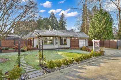 Photo 1 at 19358 Cusick Crescent, Mid Meadows, Pitt Meadows