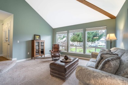 Photo 9 at 12020 Dover Street, West Central, Maple Ridge