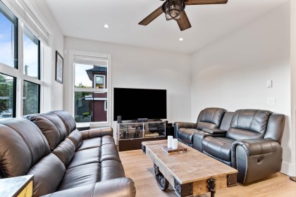 Photo 14 at 61 - 13260 236 Street, Silver Valley, Maple Ridge