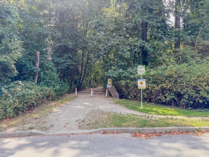 Photo 36 at 1668 Connaught Drive, Lower Mary Hill, Port Coquitlam