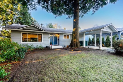 Photo 1 at 1668 Connaught Drive, Lower Mary Hill, Port Coquitlam