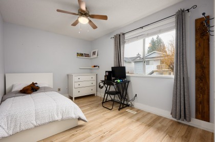 Photo 15 at 22404 Morse Crescent, East Central, Maple Ridge