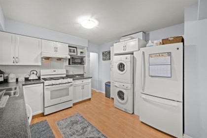 Photo 7 at 3949 Sefton Street, Oxford Heights, Port Coquitlam