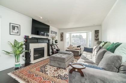 Photo 5 at 619 Swanson Place, Riverwood, Port Coquitlam