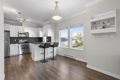 Photo 2 at 301 - 11580 223 Street, West Central, Maple Ridge