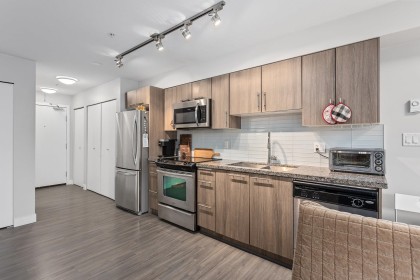 Photo 12 at 315 - 12075 Edge Street, East Central, Maple Ridge