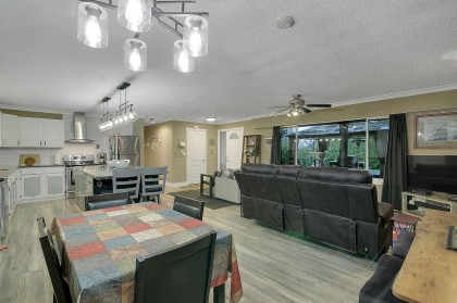 Photo 9 at 24835 Smith Avenue, Websters Corners, Maple Ridge