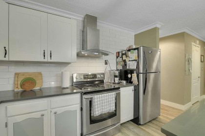 Photo 8 at 24835 Smith Avenue, Websters Corners, Maple Ridge