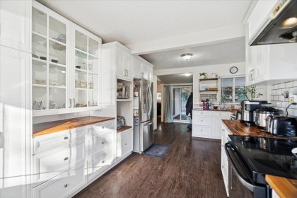 Photo 9 at 21339 Dewdney Trunk Road, West Central, Maple Ridge