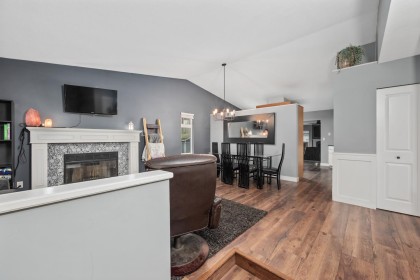 Photo 9 at 11937 237a Street, Cottonwood MR, Maple Ridge