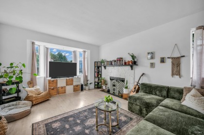 Photo 6 at 22641 Kendrick Loop, East Central, Maple Ridge