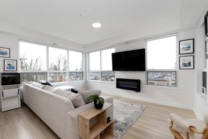 Photo 1 at 406 - 11913 Burnett Street, East Central, Maple Ridge