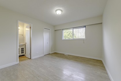 Photo 12 at 11939 Dover Street, West Central, Maple Ridge