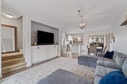 Photo 3 at 21 - 11305 240 Street, Cottonwood MR, Maple Ridge