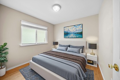 Photo 1 at 3731 Bracewell Court, Oxford Heights, Port Coquitlam