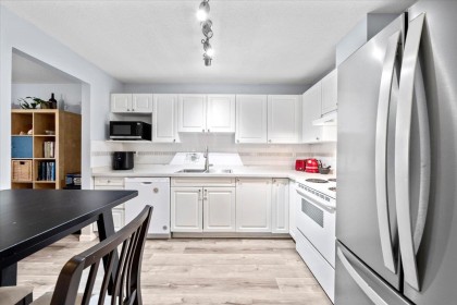 Photo 11 at 215 - 2678 Dixon Street, Central Pt Coquitlam, Port Coquitlam