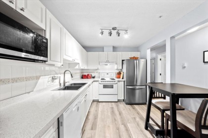 Photo 8 at 215 - 2678 Dixon Street, Central Pt Coquitlam, Port Coquitlam