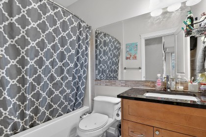 Photo 19 at 404 - 22858 Lougheed Highway, East Central, Maple Ridge