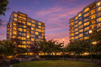 Photo 2 at 402 - 12079 Harris Road, Central Meadows, Pitt Meadows