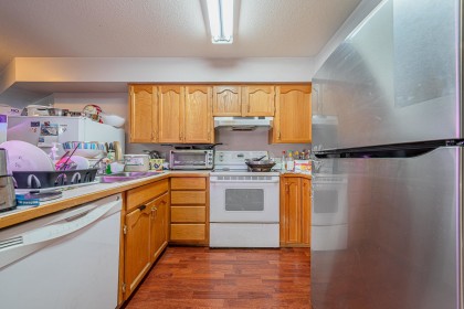 Photo 7 at 205 - 11595 Fraser Street, East Central, Maple Ridge