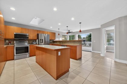 Photo 25 at 21105 River Road, Southwest Maple Ridge, Maple Ridge