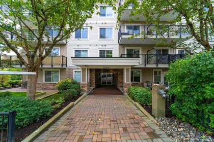 Photo 13 at 306 - 22290 North Avenue, West Central, Maple Ridge