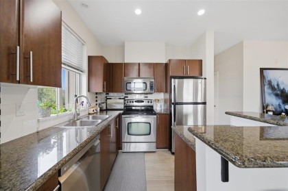 Photo 12 at 410 - 2478 Shaughnessy Street, Central Pt Coquitlam, Port Coquitlam