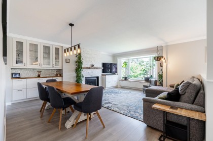 Photo 2 at 22534 Kendrick Loop, East Central, Maple Ridge