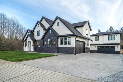 Photo 1 at 34054 Hundert Crescent, Mission BC, Mission