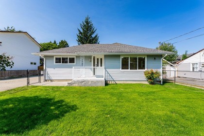 Photo 1 at 1741 Salisbury Avenue, Glenwood PQ, Port Coquitlam