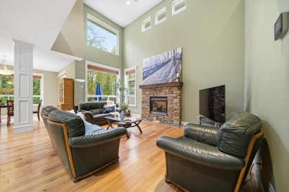 Photo 5 at 10723 239 Street, Albion, Maple Ridge